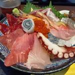 海鮮丼スペシャル(ぎょ魚蔵部(ぎょぎょくらぶ))