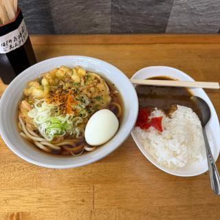 かき揚げうどん　ゆで玉子　半カレー(戸隠 （トガクシ）)