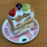 いちごのミルフィーユ(ラ・ローズ・ジャポネ （La Rose des Japonais）)