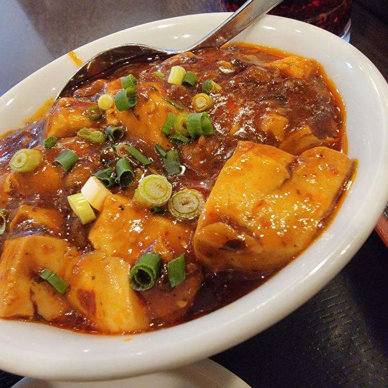 ラーメン＋ライス＋ミニ麻婆豆腐＋
焼餃子(星宿飯店)