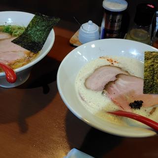 正油ラーメン(鶏白湯)(ドッグ ハウス)