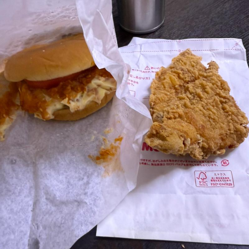 モスチーズバーガー　モスチキン(モスバーガー 竹ノ塚店)