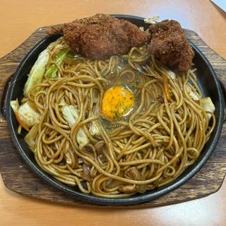 かつのせ焼きそば