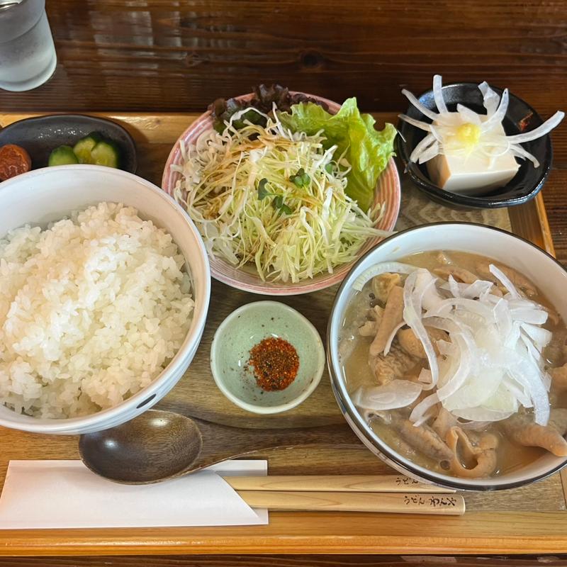 もつ煮定食(モツ煮専門店わんや)