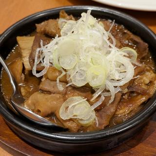 利休のデミもつ煮