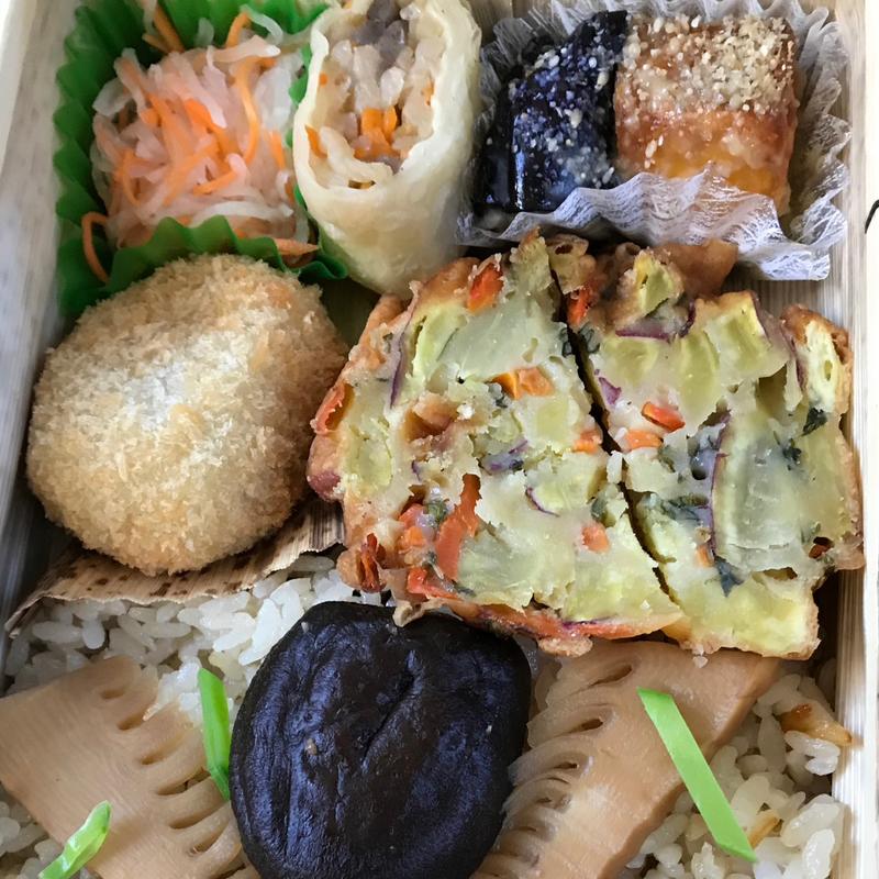 嘉例川弁当(嘉例川駅内　駅弁売場 （森の弁当　やまだ屋）)