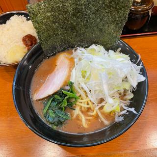 ラーメン、ねぎ、ご飯(家系らーめん押忍)