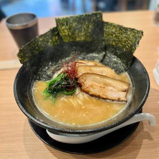 鶏家系ラーメン