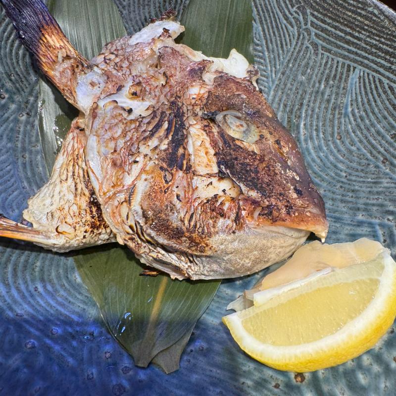 鯛のかぶと焼き(立喰い 宝ずし ピオレ姫路店)