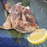 鯛のかぶと焼き(立喰い 宝ずし ピオレ姫路店)