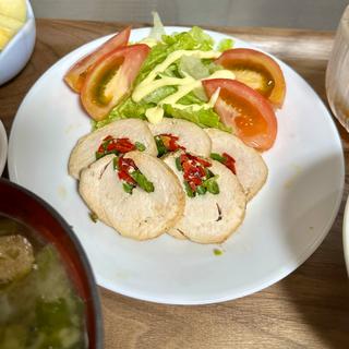 2種のピーマン鶏胸肉ロール