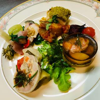 鹿児島の海山畑の幸のアミューズ_36ぷらす3 黒の路(フランス厨房 旬彩 中央駅店 )