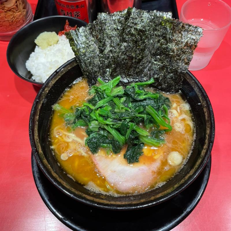 ラーメン、ほうれん草(ラーメン環2家 川崎店)