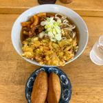 ゲソ天うどん　かき揚げ　いなり2ケ