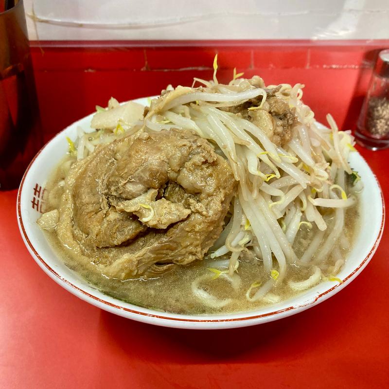 ラーメン半分（ニンニク少なめ、ヤサイ、アブラちょいマシ）(ラーメン二郎 京都店)