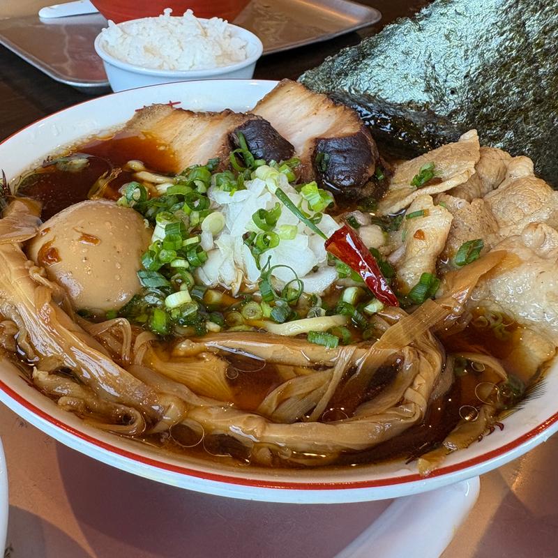 ビードロラーメン(びーどろ食堂)