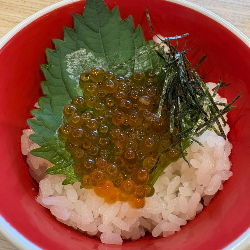 いくら小丼(山水草木)