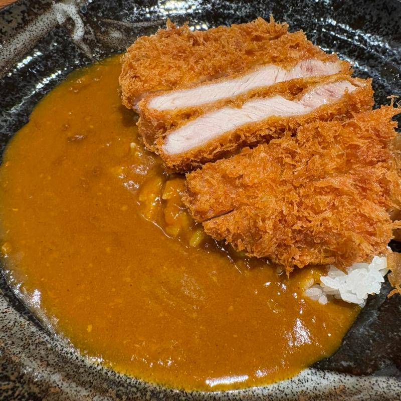 かつカレー(黄金色の豚　上里サービスエリア)
