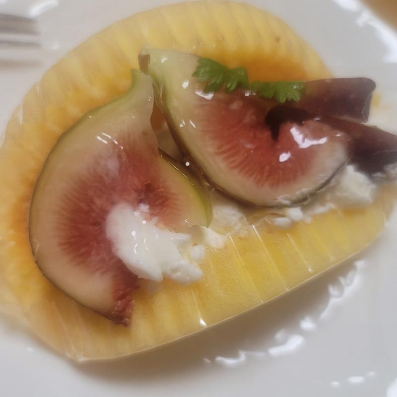 いちじくとチーズクリームのオムレット(フルーツピークス 豊洲セイルパーク店)