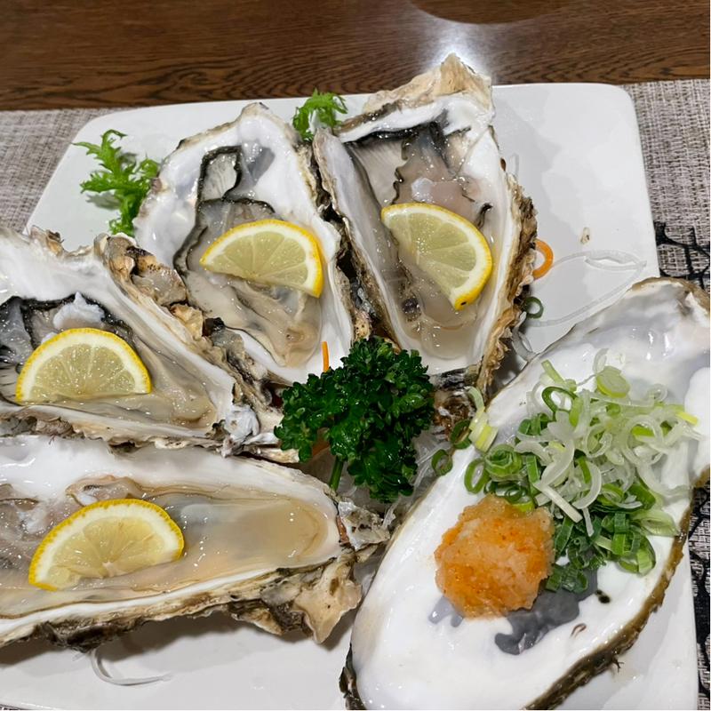 生牡蠣(居酒屋 縁)