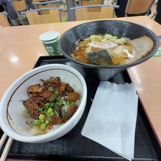 ラーメン ミニ牛すじ丼セット