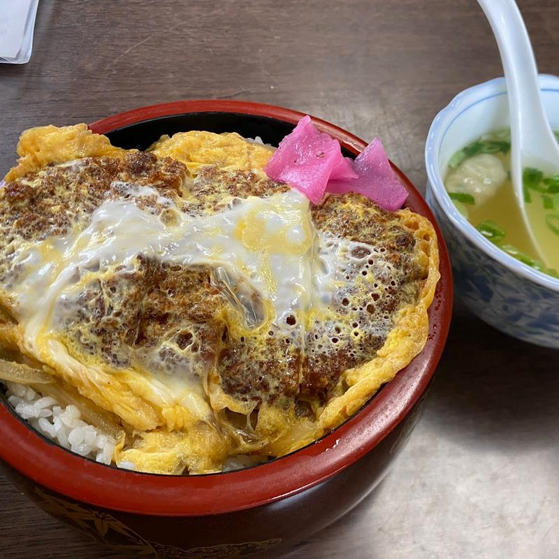 カツ丼 大盛り コンソメスープ(ビジネス民宿武蔵 )