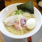 カマス煮干しらーめん しお 玉子(わらび)