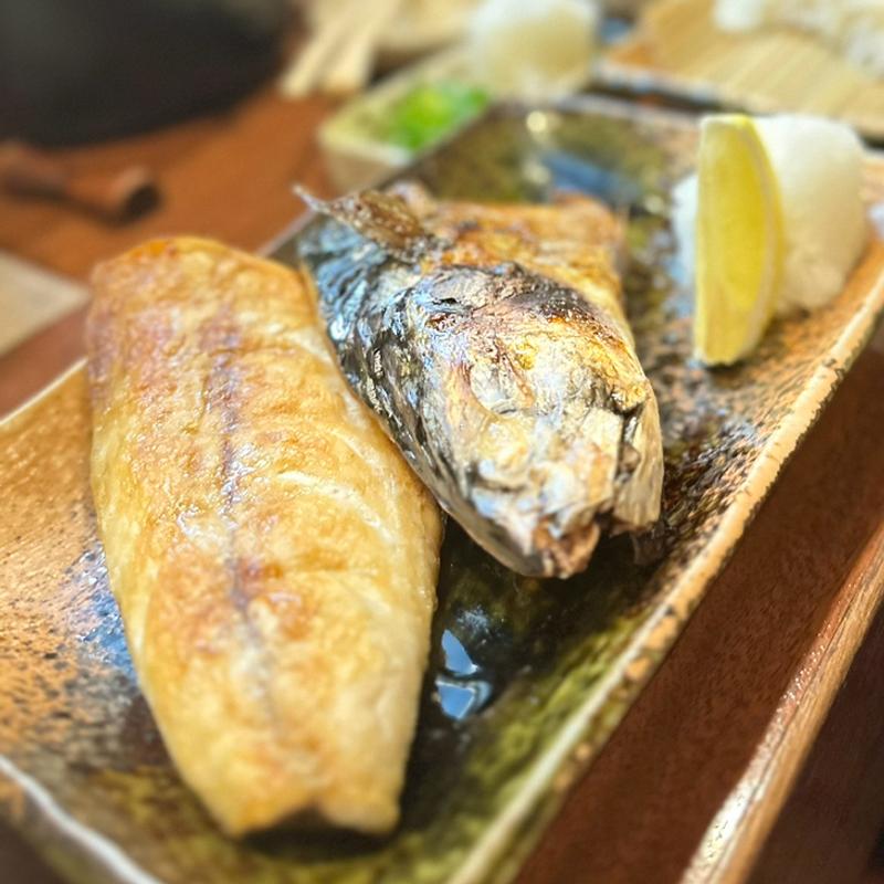 鯖の塩焼(味なくろべぇ)