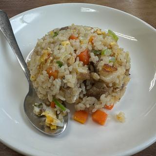 ラーメン半チャーハン