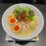 味玉鶏白湯塩そば