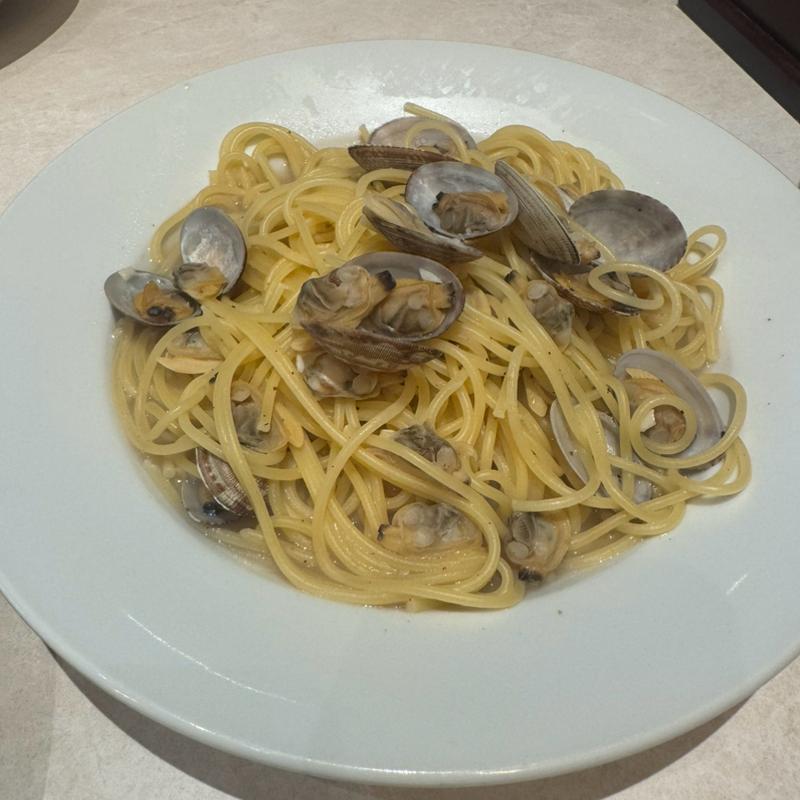 黒胡椒を効かせたあさりのスープ仕立て(カプリチョーザ 御茶ノ水ソラシティ店)