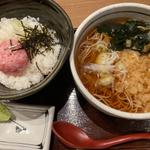 ネギトロ丼セット温かい蕎麦