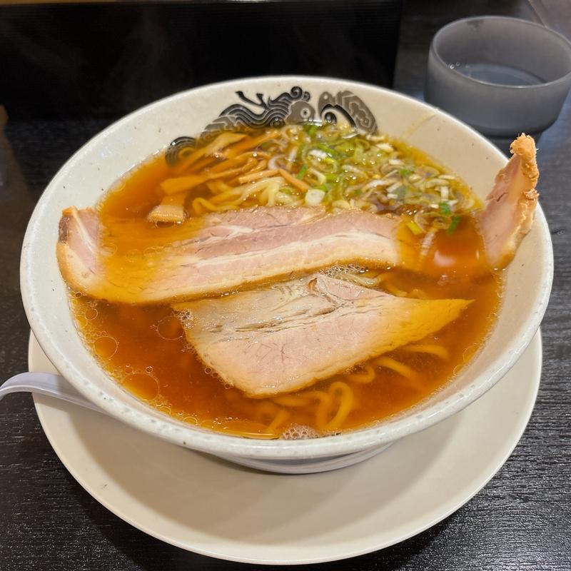 大判チャーシュー醤油らーめん(食堂はせ川)