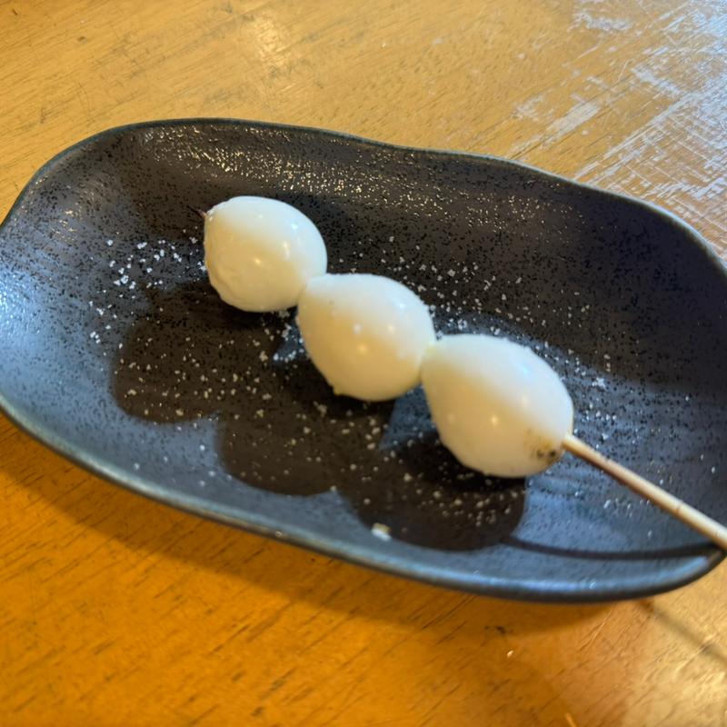 うづら玉子串(鳥一伝承　焼鳥酒場ヤスモリ商店)