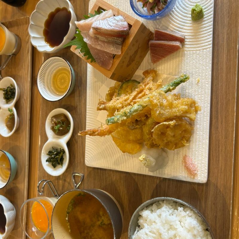 マグロキック定食(沼津さかな食堂 マグロキック)