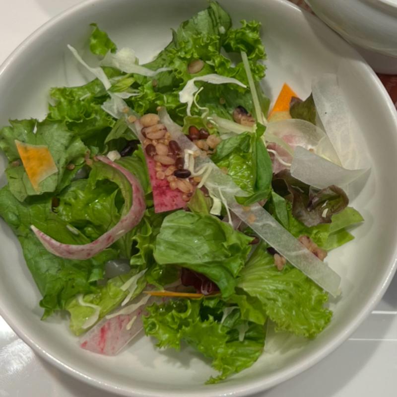 季節の新鮮サラダ(ガーデンテラス福岡 ホテル ＆ リゾート)