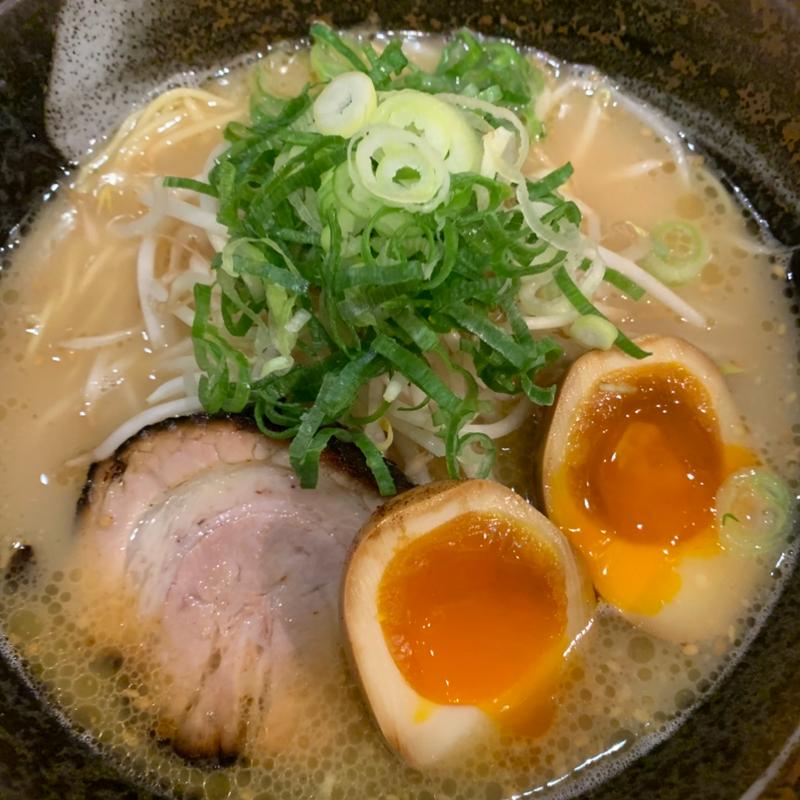 とんこつ醤油ラーメン(ラーメン工房　はっぴ （【旧店名】あ　塚口店）)