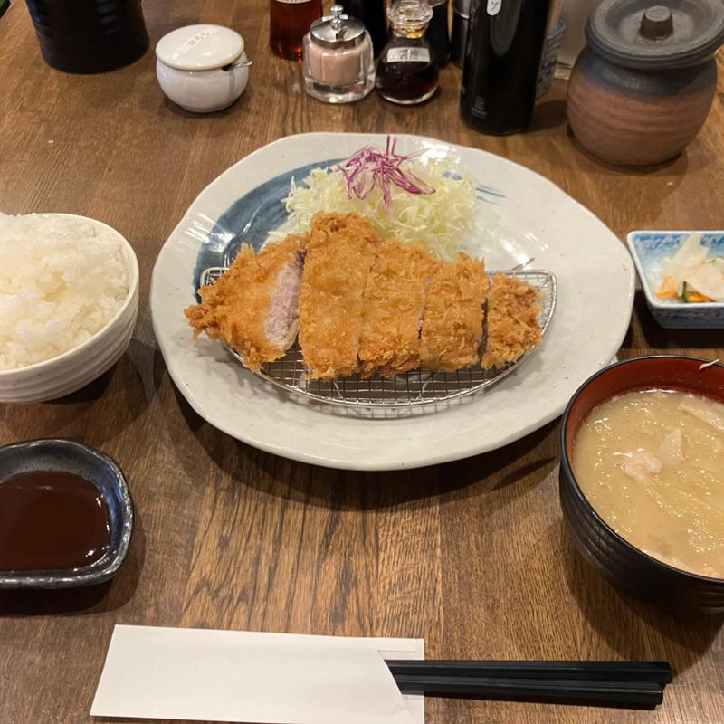 とんかつ定食(200g)(とんかつ王龍)