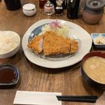 とんかつ定食(200g)(とんかつ王龍)