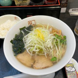 貝節塩ラーメン(喜多方ラーメン坂内 川崎東田店)