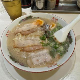 背脂味玉ラーメン