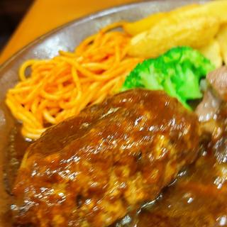 ハンバーグステーキアンドサイコロステーキ(俵屋 大丸札幌店)