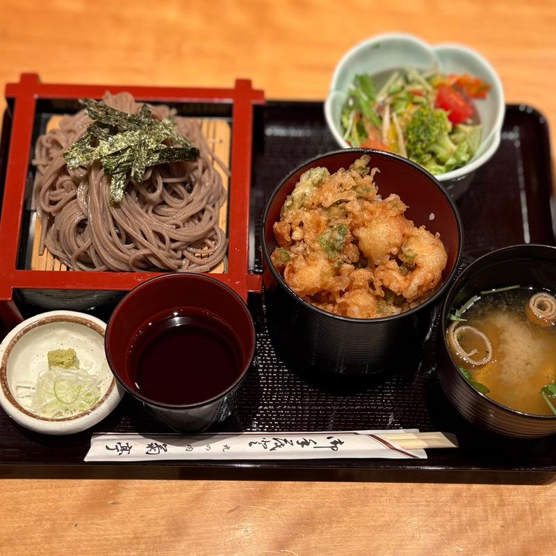 小えびのかき揚げ天井(てんぷら 菊亭)