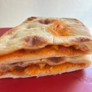 お店で焼いたナンチーズキーマカレー