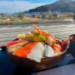 特撰女川丼 大盛(お魚いちば おかせい)