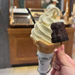 カヌレ＆ソフト バニラ(KURAMAE CANNELÉ エキュート上野店)