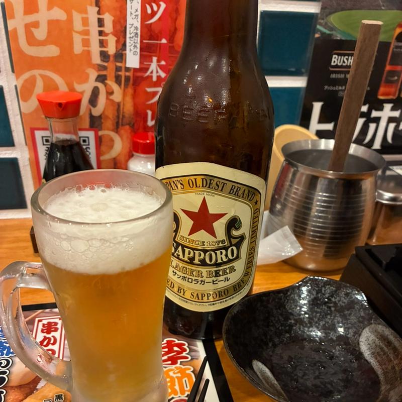 サッポロ赤星大瓶(生中290円・元祖串かつめだま伏見桃山店)