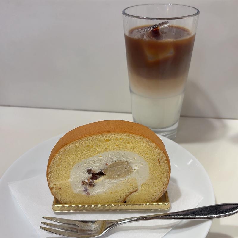 和栗のロールケーキ(コーヒーテイスター ハマヤ あべのハルカス近鉄本店 ウイング館)