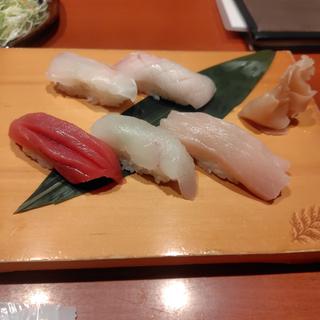 おまかせ握り5貫(鰣不知)