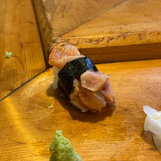 赤貝の握り(千成寿司 玉姓町支店 )